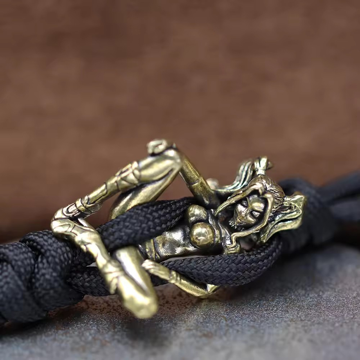 Beauty Girl Brass Knife Beads  - Paracord Survival Bracelet avaliação e preço
