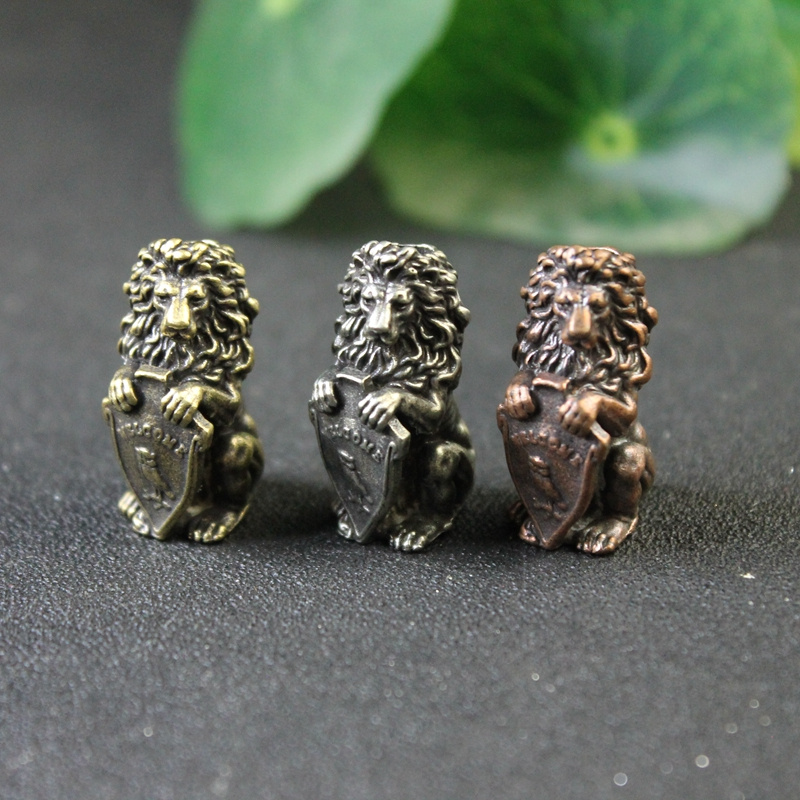 Lion King Holding Owl Shield F - Paracord Survival Bracelet avaliação e preço